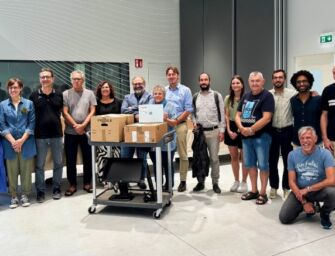 Il gruppo Iren dona oltre 160 computer rigenerati ad associazioni ed enti reggiani