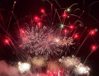 Reggio, la Festa dell’Unità fa il pieno con i fuochi: oltre 35.000 passaggi nella serata dello show pirotecnico