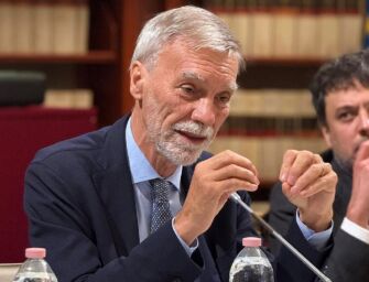 Delrio elogia Meloni e bacchetta Schlein: “Nel Pd sguardo fisso solo a sinistra”