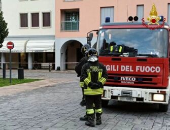 Reggiolo, sventato colpo notturno con esplosivo allo sportello bancomat di Mps