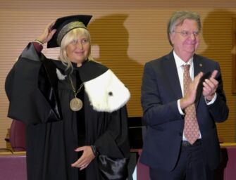 Passaggio di testimone a Unimore: Rita Cucchiara è la prima rettrice nella storia dell’ateneo