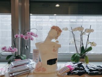 Dai detenuti del carcere di Reggio una scultura per le donne operate di tumore al seno