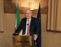 Concerto Ye, Azione Reggio sta con Massari: “Non c’è arte dietro, solo vergogna”