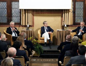 Riparte anche da Reggio la sfida riformista: pienone al Posta per Martelli e Delrio