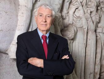 Festa del Tricolore ancora senza istituzioni: l’ospite 2026 è Corrado Augias