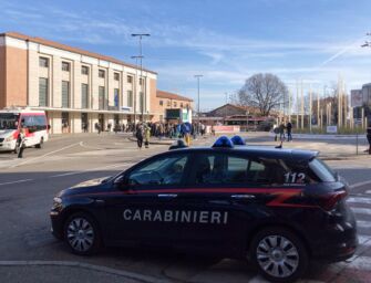 Reggio, ragazzo di 18 anni fermato in zona stazione con un taglierino nel borsello