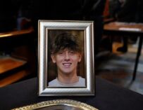 Incendio di Crans-Montana, la Procura di Bologna fa riesumare la salma di Tamburi