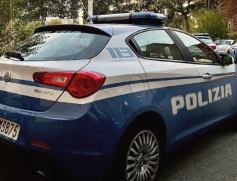 Reggio. Punta il coltello alla gola della barista per farsi consegnare l’incasso: arrestato