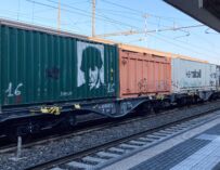 Sabotaggi alle ferrovie, altri cavi tranciati a Bologna: presa di mira la linea merci