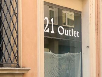 Sassi chiude a Reggio. Addio all’outlet in centro storico