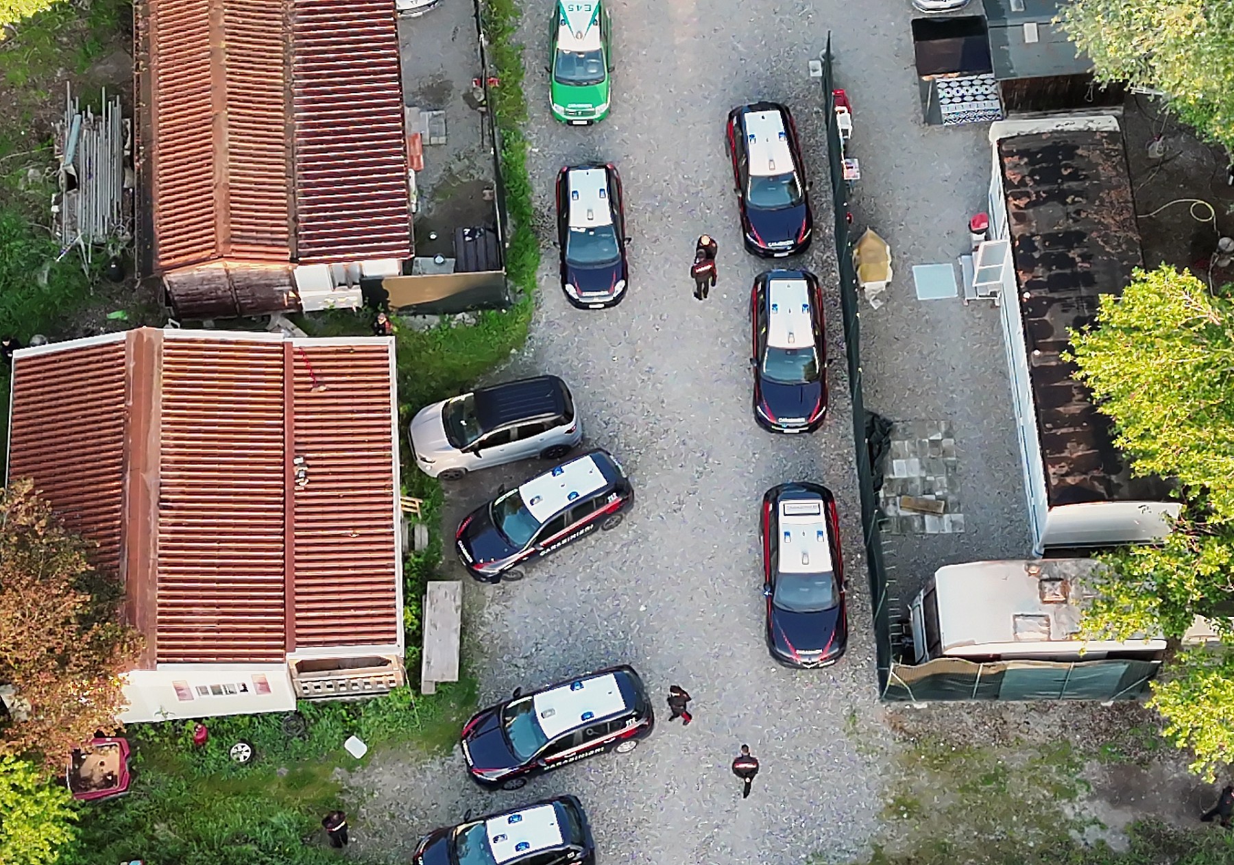 Blitz dei carabinieri in un campo nomadi di Reggio Emilia per spaccio