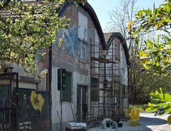 Lavori ad AQ16, Reggio Civica: “Cantiere abusivo su immobile occupato abusivamente”