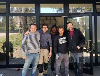 I detenuti del progetto “SemiLiberi” arredano il bar del parco delle Caprette di Reggio