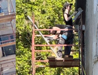 Reggio. Lavori in corso ad AQ16, la destra insorge: “Sgombero subito per evitare tragedie”