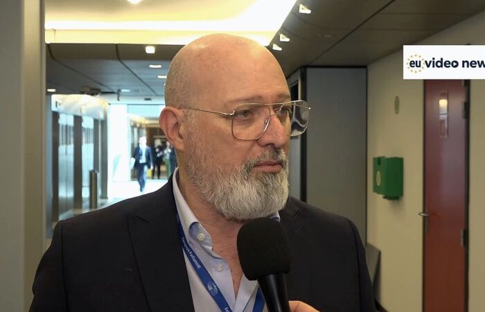 Infanzia, Bonaccini: “Grazie all’Europa ci sono molti asili nido gratuiti in Emilia-Romagna”