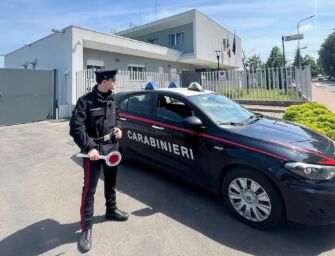 Albinea. Rubava borse, poi con i complici usava le carte di credito: tutti denunciati
