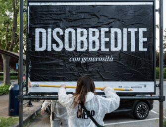 Albinea, la Lega contro i manifesti di Cheap: “Incitano al rifiuto delle regole civili”