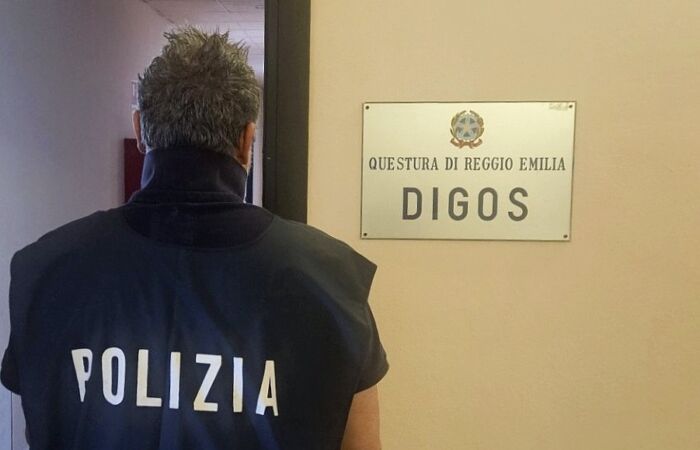 L'ufficio della Digos nella Questura di Reggio Emilia