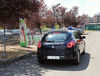 Reggio, trova un cellulare smarrito e chiede soldi per restituirlo: denunciato