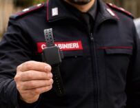 Bibbiano, taglia il braccialetto elettronico ed evade dai domiciliari: arrestato