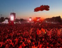 Al Campovolo di Reggio 30.000 persone per elrow Town 2026: il videoracconto