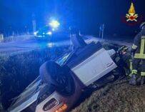 Rubiera. Auto finisce nel canale in piena notte: quando arriva il 118 non c’è nessuno