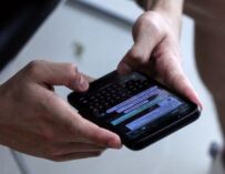 La “truffa di WhatsApp” colpisce a Casina: spariti 3.000 euro, denunciate due persone