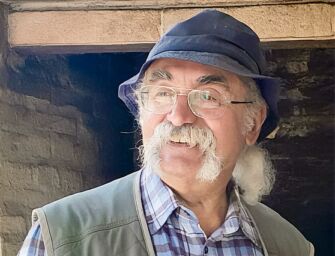 Addio a Ramón Delmonte, artista, scultore, vignaiolo comunista