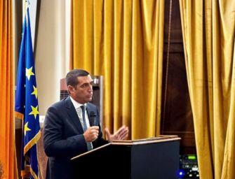 Gradimento dei presidenti di Regione, de Pascale in calo e fuori dalla top ten: è solo 12°