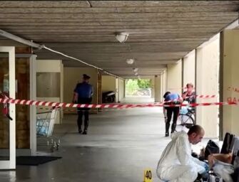 Uomo ucciso a coltellate a Modena, arrestata una donna di 44 anni