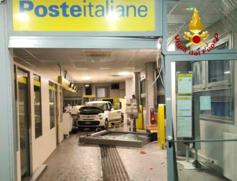 Rubano la cassaforte alle Poste di Rubiera: due in arresto, è caccia agli altri della banda