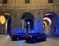 Giallo a Parma, donna di 45 anni trovata morta in casa con ferite da arma da taglio