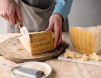 Doppio furto di Parmigiano in un giorno al Conad di Cadelbosco, 6.000 euro di bottino