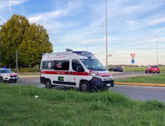 Incidente sul lavoro a Rubiera, operaio di 34 anni travolto da un muletto