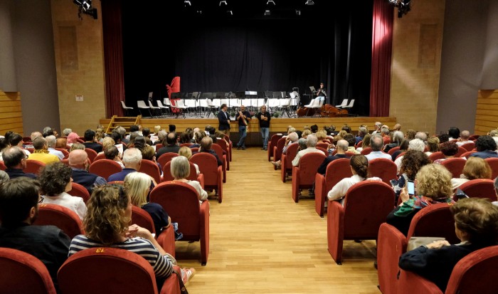 La sala del cinema teatro Boiardo di Scandiano dopo i lavori di riqualificazione