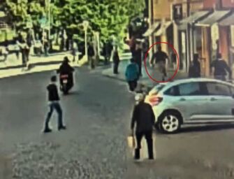 Attentato di Modena, il fratello della vittima nomina un esperto di jihadismo