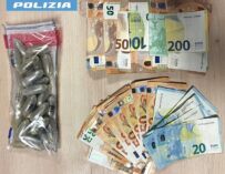 Reggio, si aggira in stazione con 35 ovuli di eroina e cocaina nelle mutande: arrestato