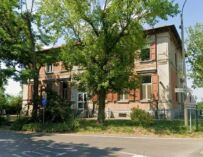 In vendita l’ex scuola elementare La Pulce di Canali: base d’asta a 500.000 euro