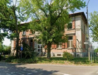 In vendita l’ex scuola elementare La Pulce di Canali: base d’asta a 500.000 euro