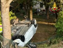 Reggio. Incidente stradale a Roncocesi, scontro tra auto: ferite due persone