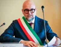 7 ottobre, il sindaco Mezzetti scrive alla Comunità ebraica di Modena: “Strage atroce”