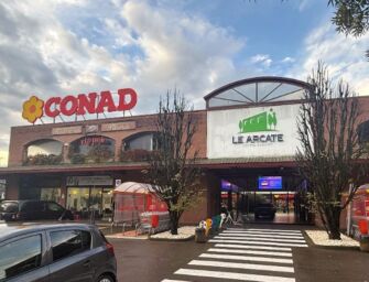 Cambio insegna per l’ex supermercato Realco di Montecchio: riapre come Conad