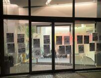 A Bologna imbrattata la sede di Conad Italia: affissi manifesti con inviti al boicottaggio